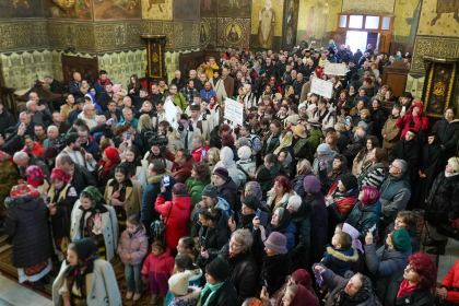 Slujire arhierească şi Concert de colinde la Catedrala arhiepiscopală din Galaţi – fotografia 26