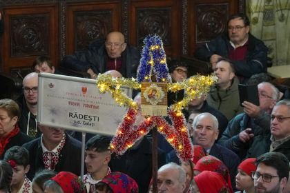 Slujire arhierească şi Concert de colinde la Catedrala arhiepiscopală din Galaţi – fotografia 37