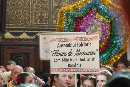 Slujire arhierească şi Concert de colinde la Catedrala arhiepiscopală din Galaţi – fotografia 47