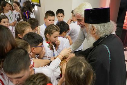 Serbarea tradiţională de Crăciun a Seminarului Teologic „Sfântul Andrei“ din Galaţi – fotografia 8