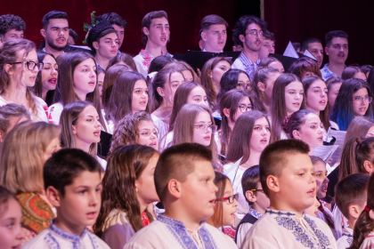 Serbarea tradiţională de Crăciun a Seminarului Teologic „Sfântul Andrei“ din Galaţi – fotografia 37
