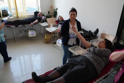 Acţiune de donare de sânge a preoţilor, tinerilor şi credincioşilor din Tecuci – fotografia 31