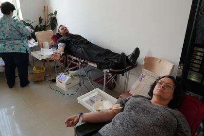 Acţiune de donare de sânge a preoţilor, tinerilor şi credincioşilor din Tecuci – fotografia 35