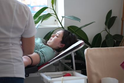 Acţiune de donare de sânge a preoţilor, tinerilor şi credincioşilor din Tecuci – fotografia 39
