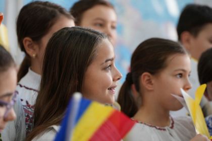 Simpozion studenţesc dedicat Sfinţilor Trei Ierarhi, la Galaţi – fotografia 5