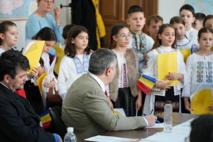 Simpozion studenţesc dedicat Sfinţilor Trei Ierarhi, la Galaţi – fotografia 10