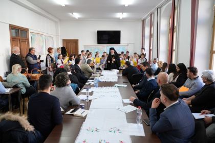Simpozion studenţesc dedicat Sfinţilor Trei Ierarhi, la Galaţi – fotografia 11
