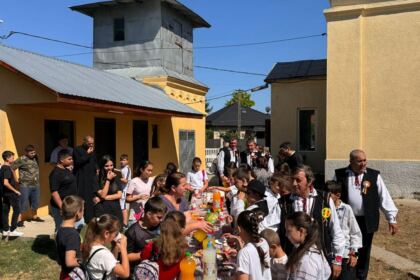 Activităţi de vară pentru copiii din Parohiile Ciocile şi Chichineţu – fotografia 10