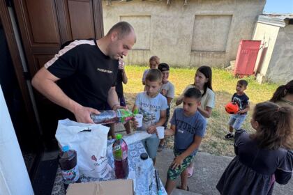 Bucuria vacanţei pentru copiii din Parohiile Berteştii de Jos şi de Sus – fotografia 4