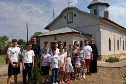 Cateheză, jocuri și voie bună în parohiile Colțea și Florica – fotografia 1