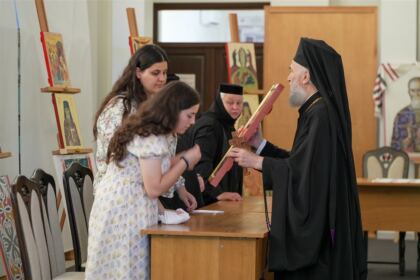 Examene de absolvire pentru studenţii şi masteranzii Facultăţii de Istorie, Filosofie şi Teologie din Galaţi – fotografia 15