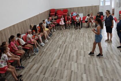 Activităţi de vară pentru copiii din parohiile Rădeşti şi Cruceanu – fotografia 4