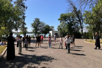 Excursie de o zi pentru copiii din parohiile Bărăganul, Victoria, Spiru Haret, Mihai Bravu și Radu Vodă – fotografia 9