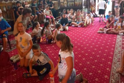 „Aripi pentru suflet” – o tabără cu rugăciune, joacă și binecuvântare la Rădești – fotografia 1