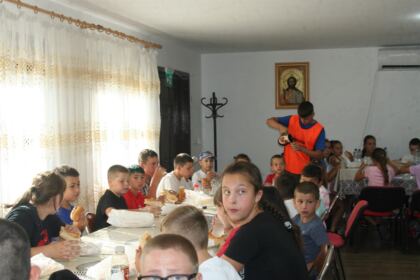 „Aripi pentru suflet” – o tabără cu rugăciune, joacă și binecuvântare la Rădești – fotografia 18