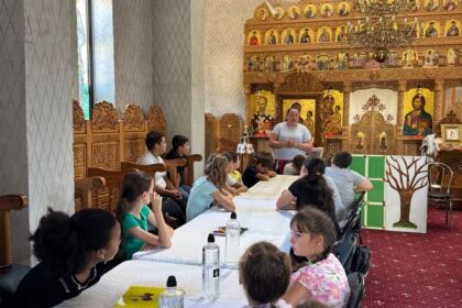 Momente de bucurie, creativitate și emoție pentru copiii din Parohia Țibănești II – fotografia 13