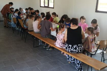Club de pictură pentru copii la Parohia Buceşti – fotografia 4