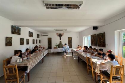 Sfântul Cuvios Dometie, prieten al copiilor din parohiile Scărlătești și Vultureni – fotografia 3