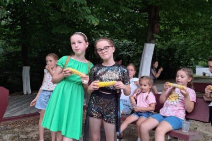 Activități de vacanță pentru 100 de copii, la Mănăstirea Toflea – fotografia 12