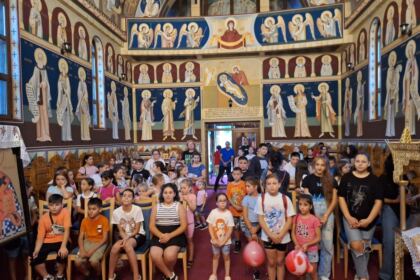 Activități de vacanță pentru 100 de copii, la Mănăstirea Toflea – fotografia 2