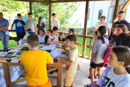 Activităţi de vară pentru copii, la Mănăstirea Cârlomăneşti – fotografia 14