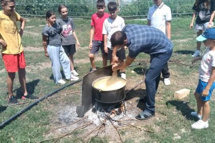 Activităţi de vară pentru copii, la Mănăstirea Cârlomăneşti – fotografia 21