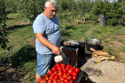 Bucurie şi filantropie în timp de vacanţă, în Parohia Zavoaia – fotografia 21