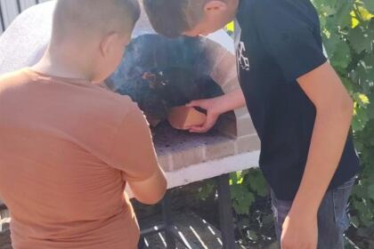 Bucurie şi filantropie în timp de vacanţă, în Parohia Zavoaia – fotografia 22
