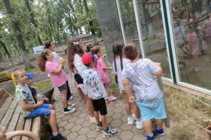 Activităţi de vară pentru 16 copii din Parohia Chiscani 1 – fotografia 19