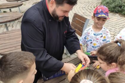 Activităţi de vară pentru 16 copii din Parohia Chiscani 1 – fotografia 7