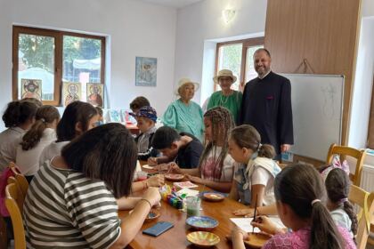 Eveniment recreativ-educativ pentru tineret la Parohia „Sf. Spiridon” din Galaţi – fotografia 12