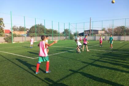 Activităţi sportive pentru tineri, în Parohia Umbrăreşti I – fotografia 5