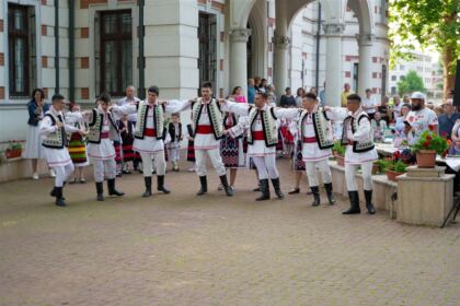 Manifestări cultural-artistice şi educative de Ziua Copilului, la Muzeul eparhial din Galaţi – fotografia 11