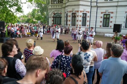 Manifestări cultural-artistice şi educative de Ziua Copilului, la Muzeul eparhial din Galaţi – fotografia 14