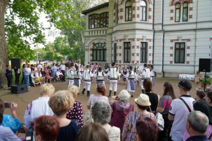 Manifestări cultural-artistice şi educative de Ziua Copilului, la Muzeul eparhial din Galaţi – fotografia 30