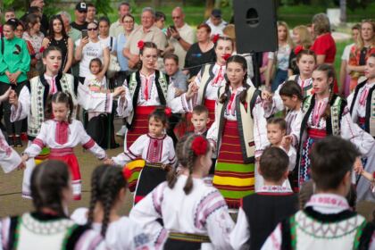 Manifestări cultural-artistice şi educative de Ziua Copilului, la Muzeul eparhial din Galaţi – fotografia 39