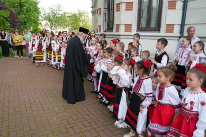 Manifestări cultural-artistice şi educative de Ziua Copilului, la Muzeul eparhial din Galaţi – fotografia 47