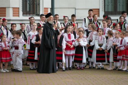 Manifestări cultural-artistice şi educative de Ziua Copilului, la Muzeul eparhial din Galaţi – fotografia 55
