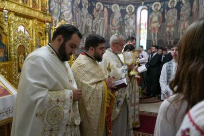 Curs festiv şi revedere după zece ani la Seminarul Teologic „Sf. Andrei” – fotografia 8