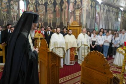 Curs festiv şi revedere după zece ani la Seminarul Teologic „Sf. Andrei” – fotografia 29