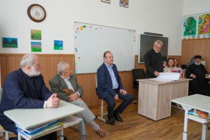 Curs festiv şi revedere după zece ani la Seminarul Teologic „Sf. Andrei” – fotografia 44
