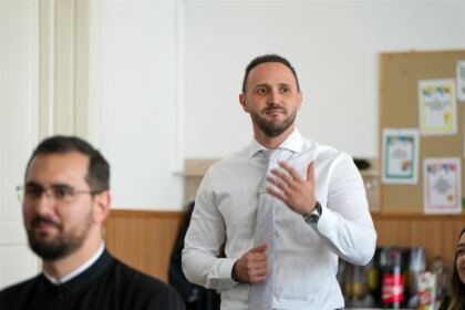 Curs festiv şi revedere după zece ani la Seminarul Teologic „Sf. Andrei” – fotografia 51
