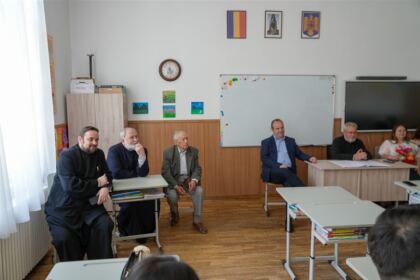 Curs festiv şi revedere după zece ani la Seminarul Teologic „Sf. Andrei” – fotografia 53