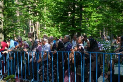 Sărbătoarea tinerilor la Mănăstirea Buciumeni – fotografia 17