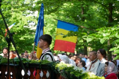 Sărbătoarea tinerilor la Mănăstirea Buciumeni – fotografia 19