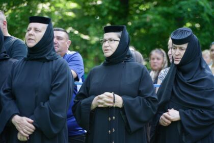 Sărbătoarea tinerilor la Mănăstirea Buciumeni – fotografia 21