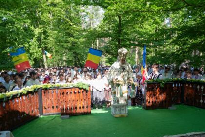 Sărbătoarea tinerilor la Mănăstirea Buciumeni – fotografia 24
