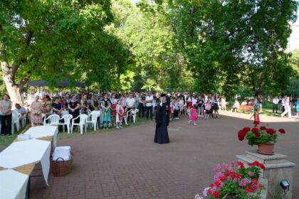 Recunoştinţă, apreciere şi răsplătire la sfârşit de an şcolar pentru elevii seminarişti gălăţeni şi pentru profesorii lor – fotografia 6