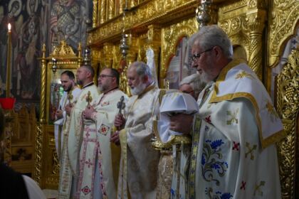 Serbare de sfârşit de an pentru clasele primare de la Seminarul Teologic „Sfântul Apostol Andrei“ din Galaţi – fotografia 12