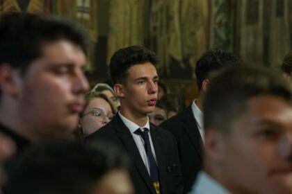 Serbare de sfârşit de an pentru clasele primare de la Seminarul Teologic „Sfântul Apostol Andrei“ din Galaţi – fotografia 15